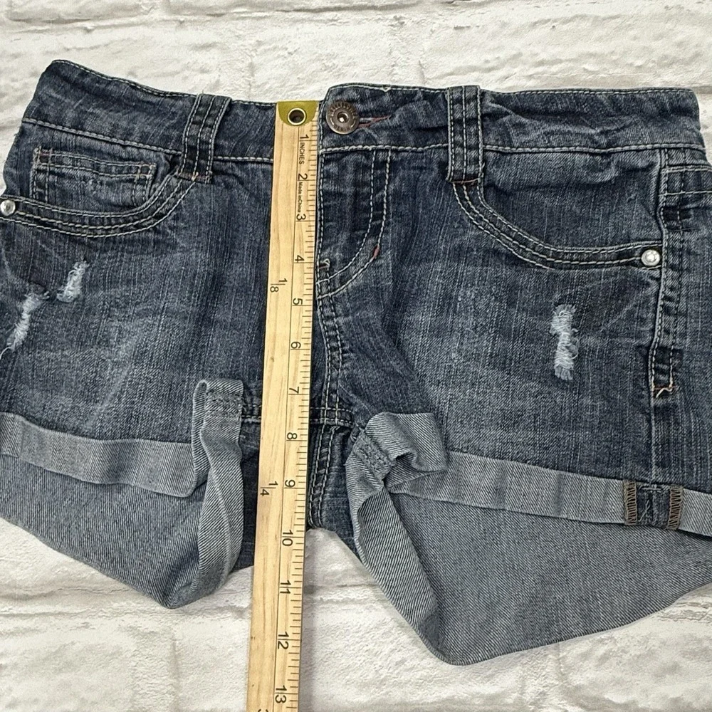 Wallflower Distressed Denim Jean Short Shorts 9 Medium Wash Blue Jean Cuffed Y2K